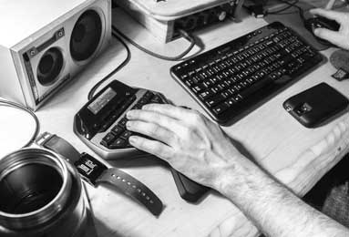 76人与雄鹿对决：进攻解析、防守短板与战术对决分析